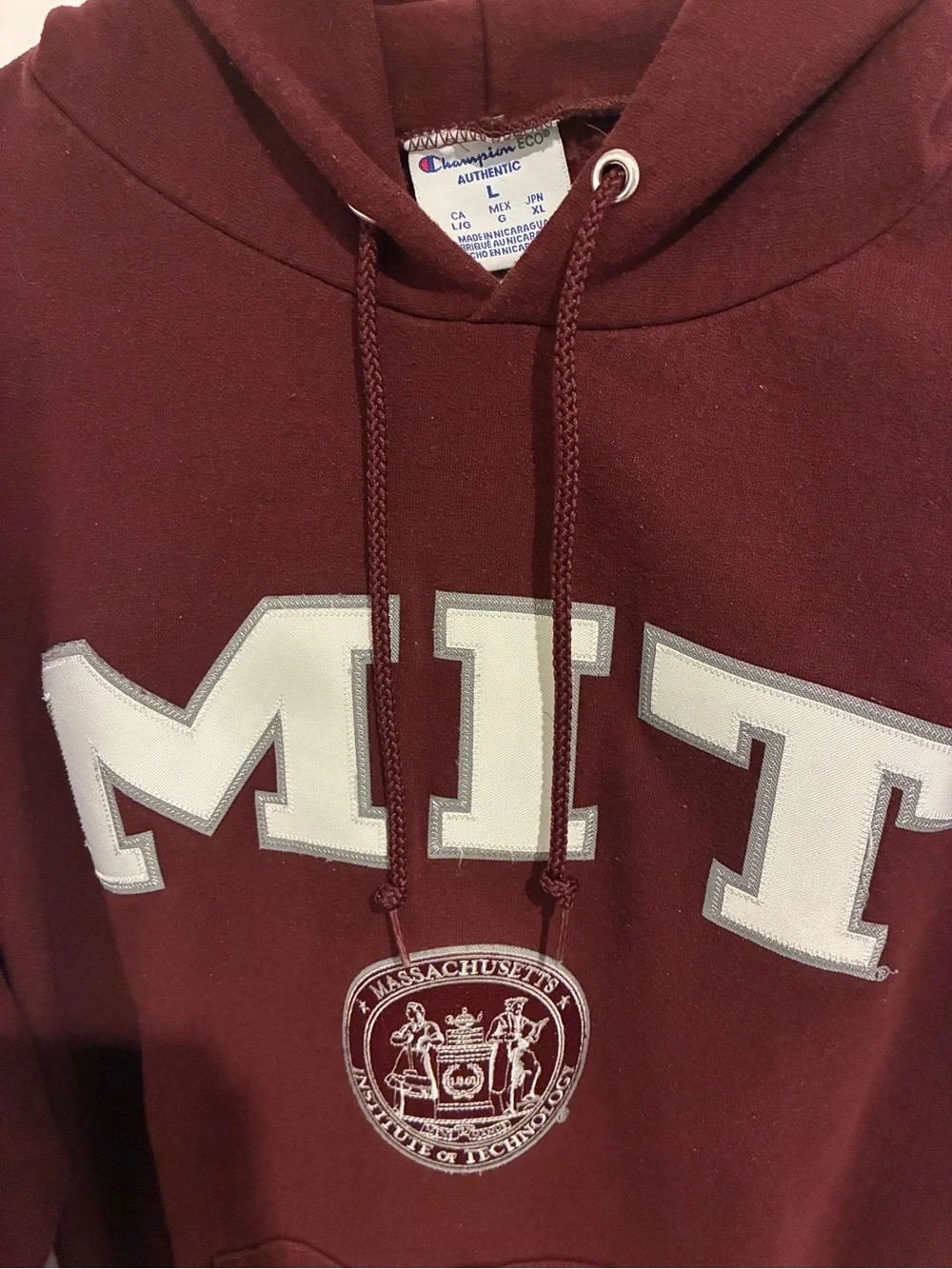 Champion mit college